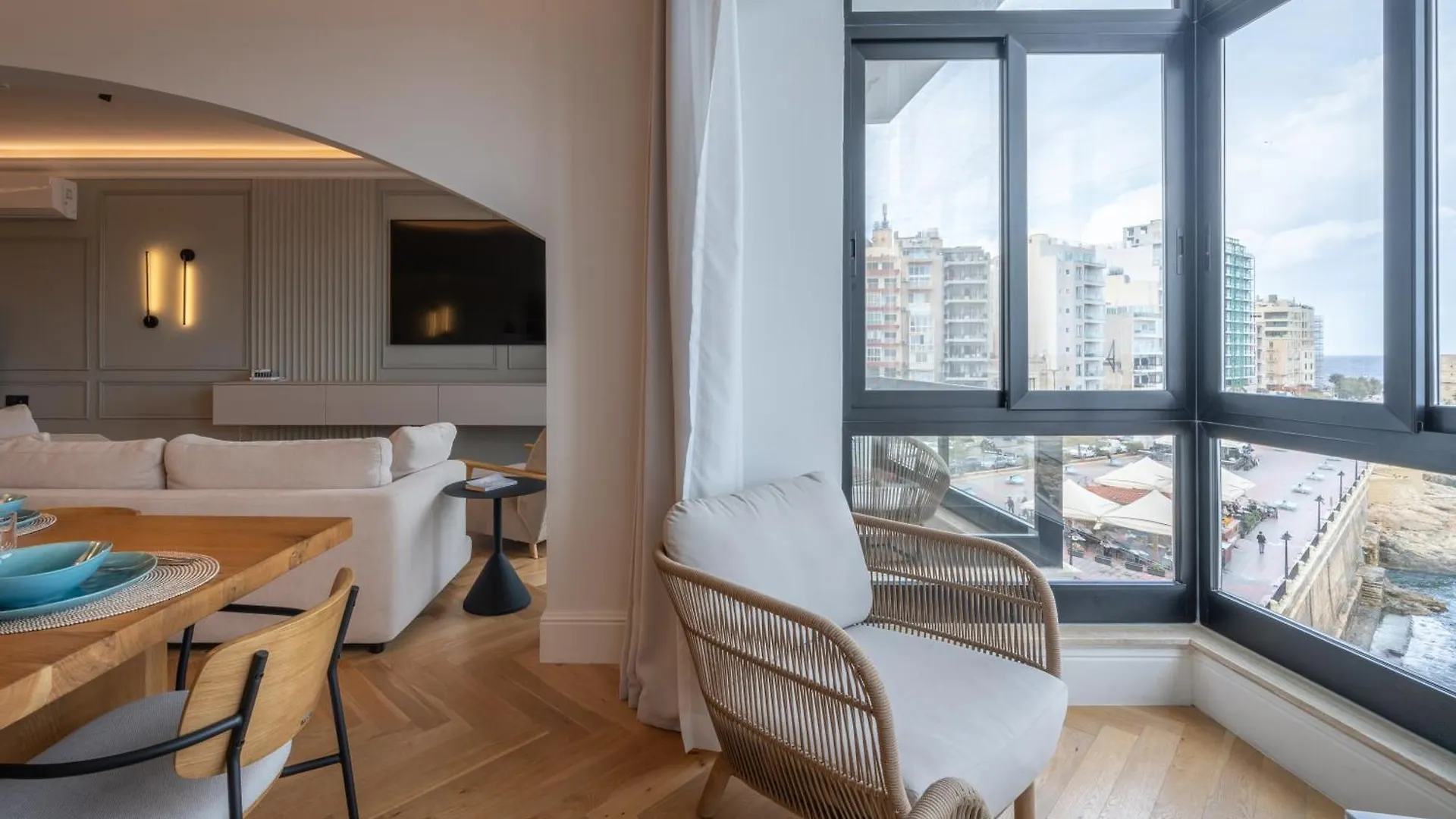 Apartment 2Br Luxury Design With Sea Views From Every Room In Sliema